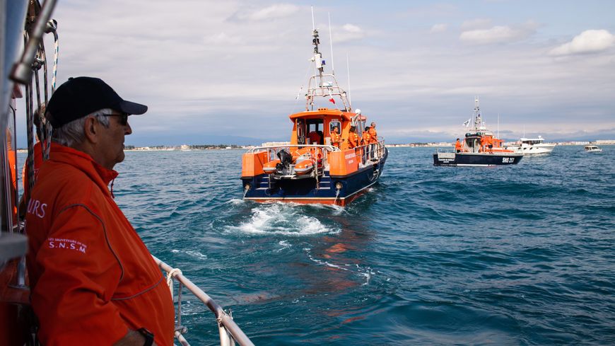 Lire la suite à propos de l’article Deux bateaux semi-rigide entrent en collision en baie des Sables-d’Olonne : une blessée grave