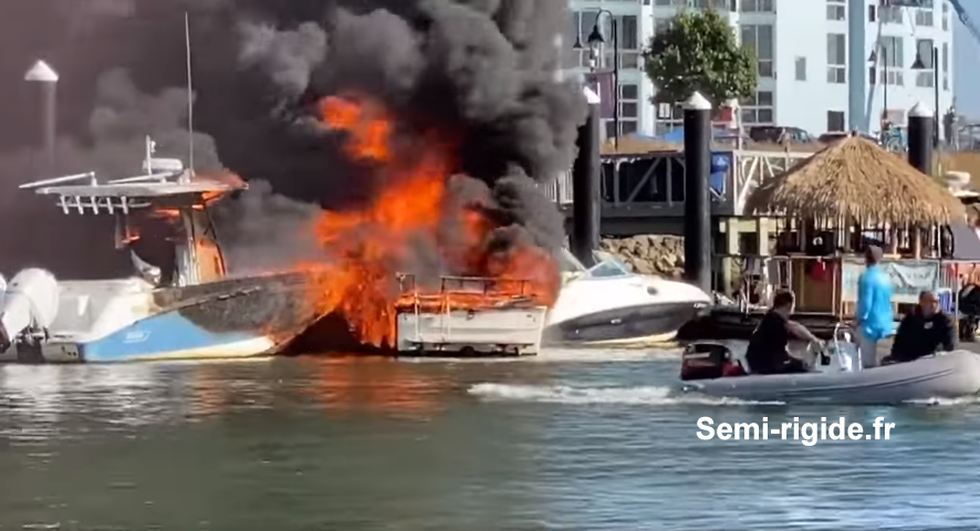 Lire la suite à propos de l’article Incendie bateau catastrophique le 3 octobre 2020  au Crab Shell Restaurant  #Vidéochoc